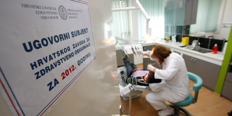 Hrvati masovno ostajali bez zdravstvenog zbog ove odredbe: Njihov bijes završio na Ustavnom sudu