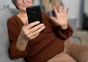 Htjela zaraditi malo sa strane pa razotkrila četiri ‘mutne’ žene: ‘Pazite, sve izgleda kao pravo’