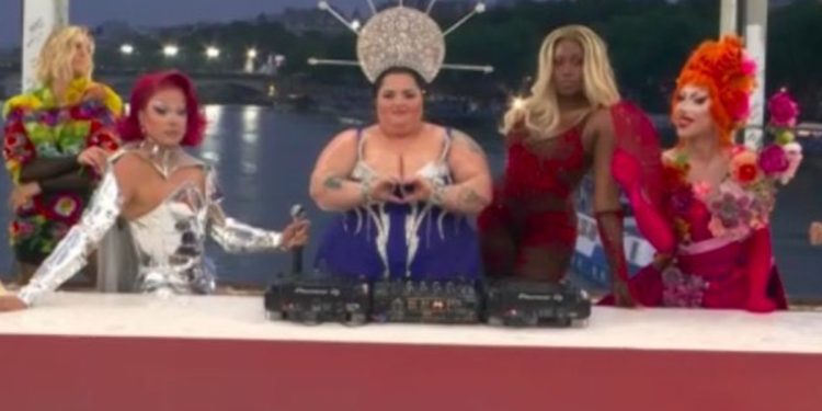 I hrvatska elita zgrožena performansom ‘Posljednje večere’: ‘Teror nad zdravim razumom’