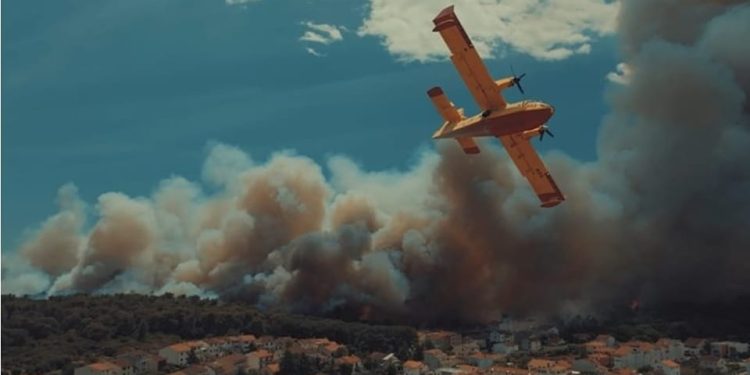 IZA REŠETAKA ZBOG DRONA Policija još uvijek lovi pilota drona, svjedoci: “Bile su to minute užasa!”