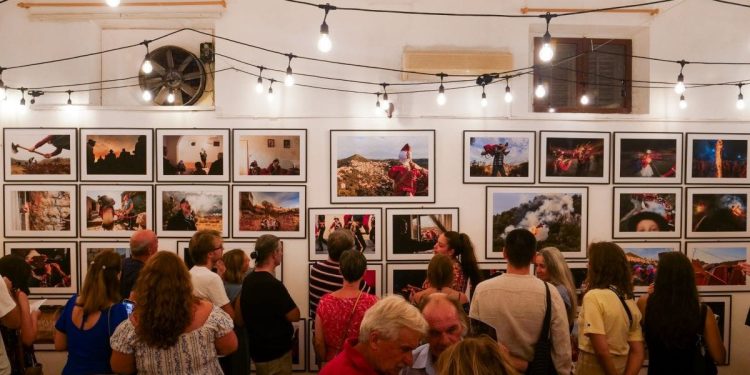 Izložba Marka Lorenza Blaslova „Lastovski poklad“