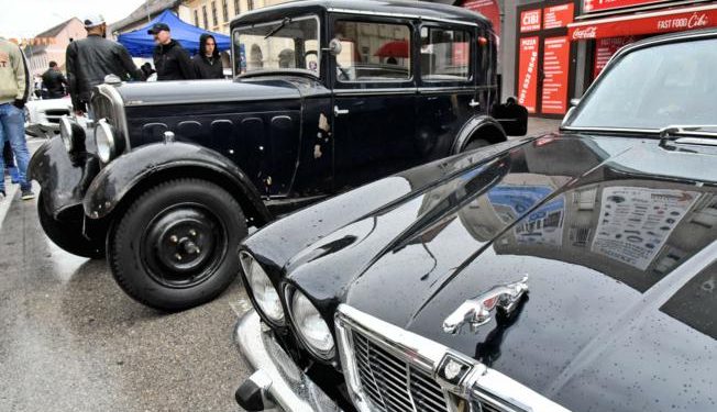 Izložba oldtimer vozila u subotu