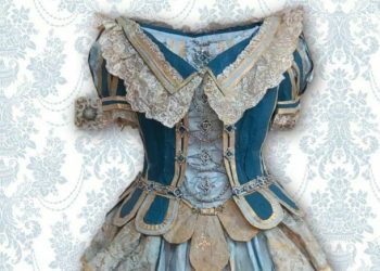 Izložba povijesnih haljina od papira