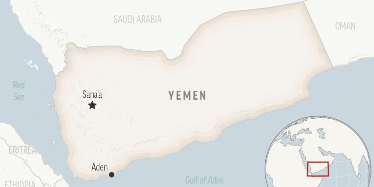 Jemenski pobunjenici Houthi koriste rakete i bespilotne letjelice za napad na još 2 broda u Crvenom moru
