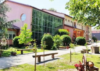 Još danas i sutra dostava dokumenata u škole