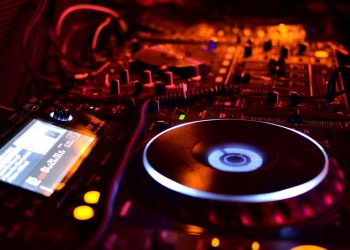 Kad će otvoriti jedini noćni klub u Makarskoj? “Ljudi me zovu misleći da ne želim otvoriti, ali nažalost nemam mogućnosti”