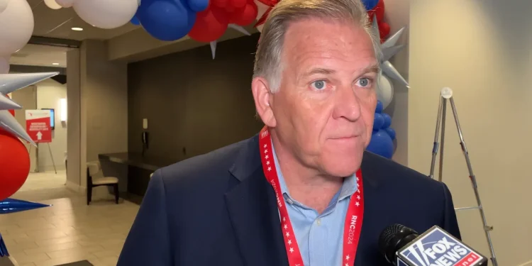 Kandidat GOP-a za Senat kaže da okupljanje Trumpa i Vancea u njegovoj swing državi znak glasačima da je ‘pomoć na putu’