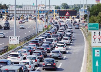 Kaos na naplatnim kućicama u Lučkom: Stvorila se kilometarska kolona, zastoj je i na A3