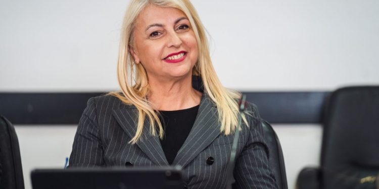 LIDIJA BEKAVAC: “Puljak u maniri iskusnog predavača koji je naučio napamet tekst nabraja u nedogled”