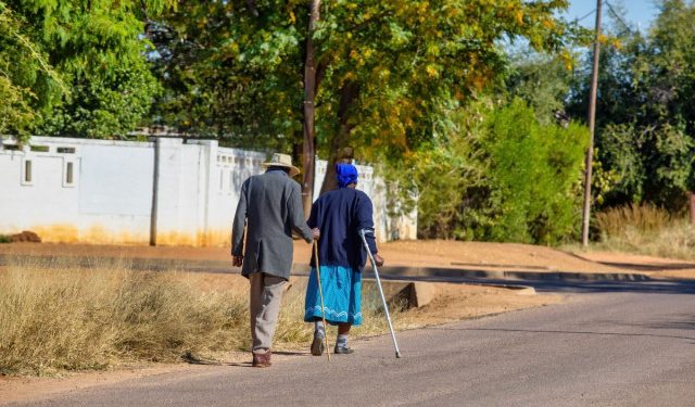 LOŠE VIJESTI ZA UMIROVLJENIKE Ministar tvrdi da nema novca za povećanje mirovina, a i jednokratna pomoć je pod upitnikom