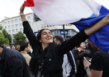 Le Pen izgubila bitku za Francusku: Parlament duboko podijeljen, ali Macron ima tajni adut