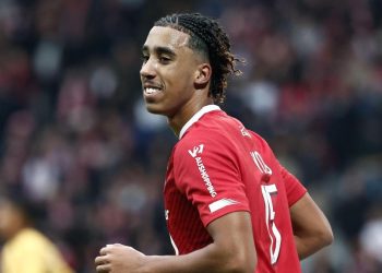 Leny Yoro u Manchester Unitedu: to je pogodak od 63 milijuna