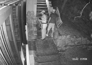 Lopovi poharali poznati omiški restoran. Nude nagradu onom tko ih prepozna: “Ovakvi moroni ne smiju pobijediti”