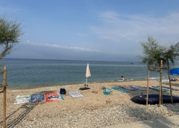 MJEŠTANI BIJESNI Plaža u Podstrani puna ‘rezervacija’: “Ne daj Bože srest komunalnog redara”
