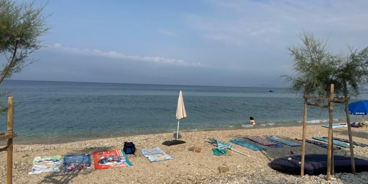 MJEŠTANI BIJESNI Plaža u Podstrani puna ‘rezervacija’: “Ne daj Bože srest komunalnog redara”