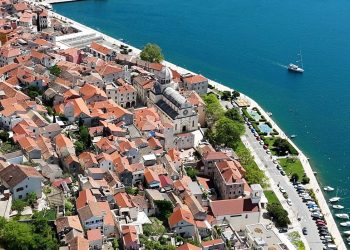 MORE, LJUDI, OBALA Fascinantna izložba šest umjetnika, inspiranih fenomenalnim Faustom Vrančićem