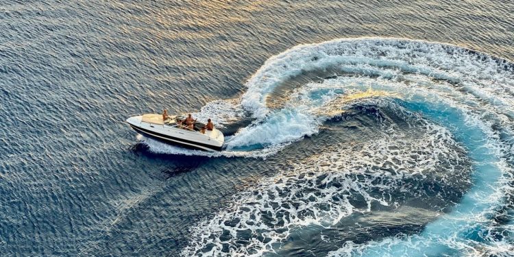 MORSKI TAKSI Uber počinje voziti po moru na ovim luksuznim destinacijama!