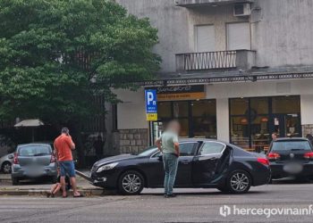 MOSTAR Lakši sudar u blizini hotela Ero