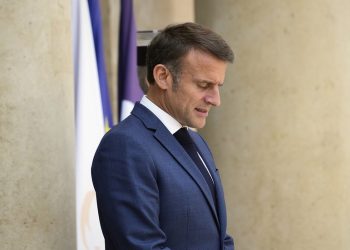 Macronov blok treći na izborima u Francuskoj — RT World News