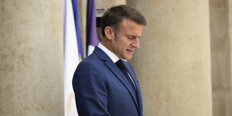 Macronov blok treći na izborima u Francuskoj — RT World News