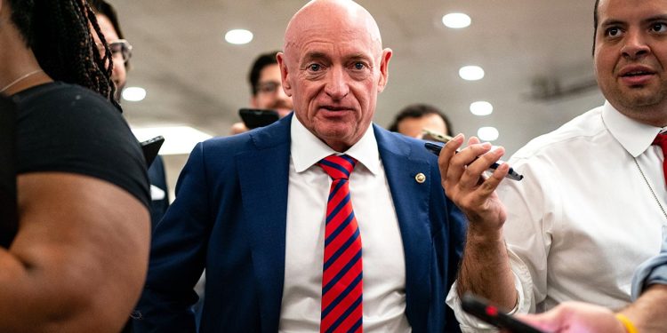 Mark Kelly pokrenuo je tvrtku špijunskih balona koju je financirala Kina