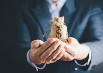 McCaul iz ECB-a upozorila na porast ‘bankarstva iz sjene’