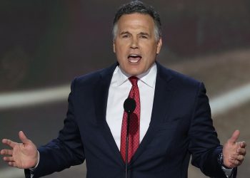 McCorrmick: Biden će ‘apsolutno’ naštetiti izgledima dugogodišnjeg demokratskog senatora da zadrži državno mjesto bojnog polja