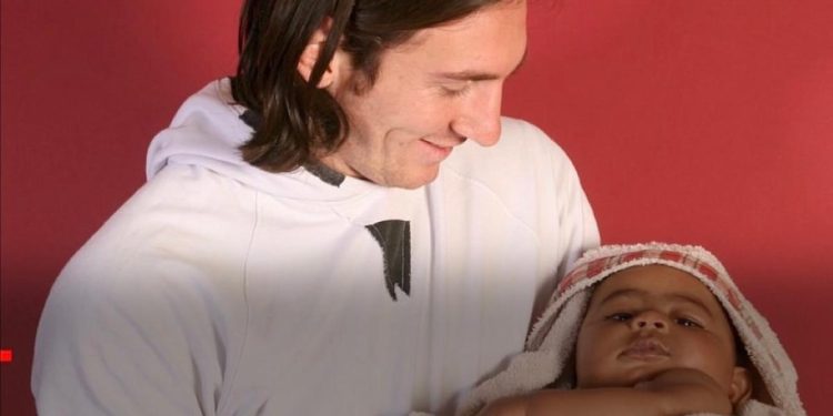 Messi i Yamal, fotografija iz 2007.: Lamine prvi put na Camp Nou