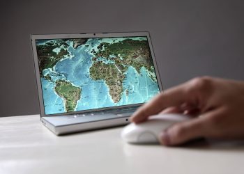 Meter: Rusija i Iran finalizirali sporazum o strateškom partnerstvu. Podjela svijeta ‘zacementirana’