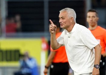 Mourinho napao UEFA-u: Igranje na sintetičkim podlogama u Ligi prvaka je neprihvatljivo