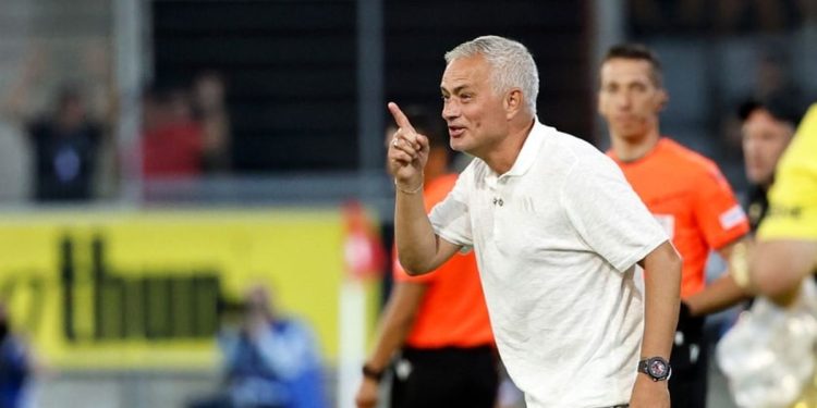 Mourinho napao UEFA-u: Igranje na sintetičkim podlogama u Ligi prvaka je neprihvatljivo