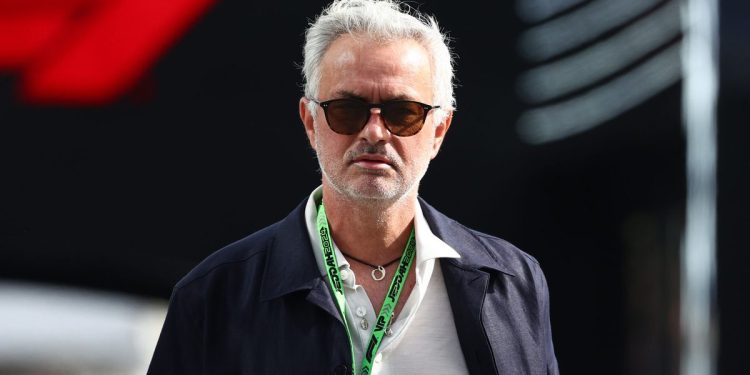 Mourinho nokautirao u svom debiju protiv Gattusa: dva trenera prisiljena prekinuti tučnjavu – Forzaroma.info – Najnovije vijesti Kao nogomet Roma – Intervjui, fotografije i video