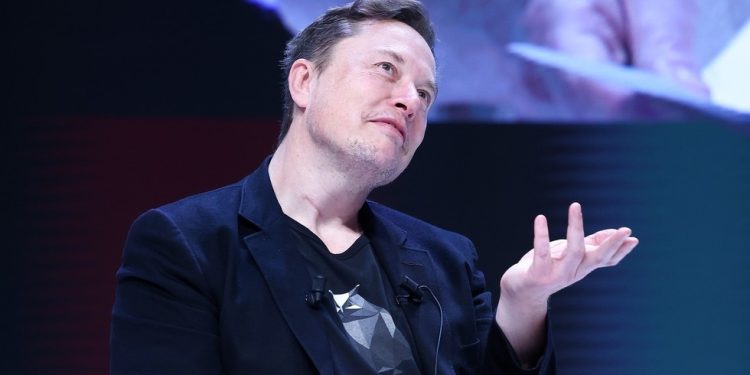 Musk trolira Bidena zbog molbe za donacije — RT World News
