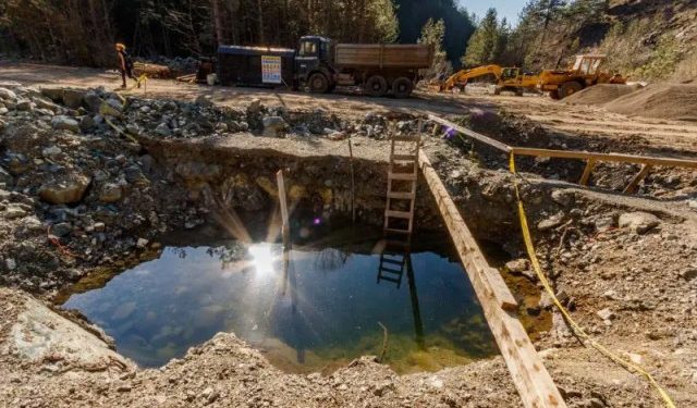 NA SANACIJU ČEKAJU TRI GODINE Investitor mHE nudio novac mještanima da ne prosvjeduju zbog uništenog puta