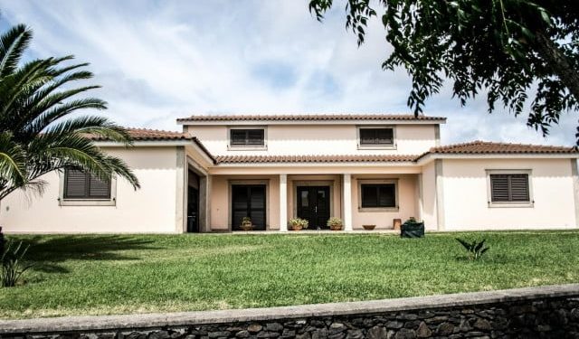 NAJSKUPLJE KUĆE U BiH Dupleks u Mostaru sa pripadajućom parcelom prodaje se za 2.950 000 KM