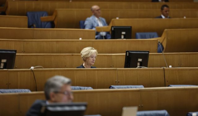 NAJVEĆI DIO PRORAČUNA IDE NA PLAĆE Institucije BiH planiraju zapošljavanje više od 2.000 novih radnika