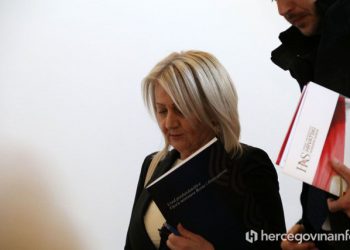 NAKNADE ZA 11 MJESECI Savjetnici Borjane Krišto dobili 35.800 KM, poznati iznosi i za nju i Tegeltiju