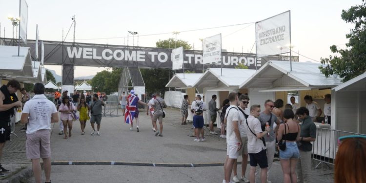 Na Facebooku se preprodaju karte za Ultru, evo cijena