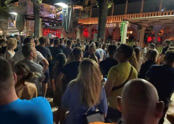 Na Hvaru novi prosvjed protiv nasilja, Ćurkoviću jednomjesečni istražni zatvor