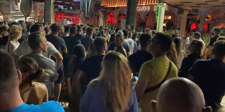 Na Hvaru novi prosvjed protiv nasilja, Ćurkoviću jednomjesečni istražni zatvor