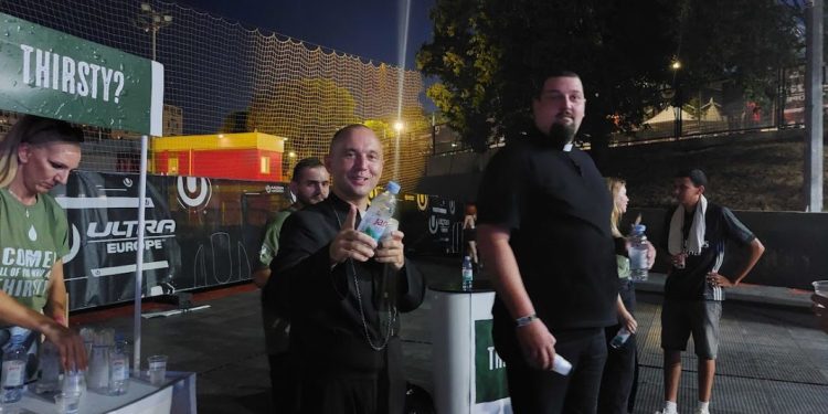 Na Ultri su i svećenici