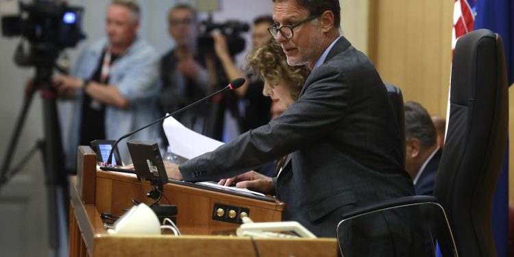 Na pomolu velike promjene u Saboru: Dobit će privilegije koje nemaju radnici u Hrvatskoj