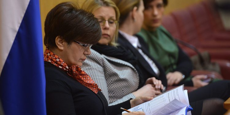 Najmoćnija žena u državi za koju nikad niste čuli: Ima tri stana, a pogledajte koliko zarađuje