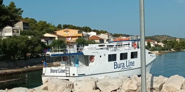Nakon 60 godina Arbanija na otoku Čiovu brodom povezana sa Splitom