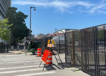 Naoružani muškarac u skijaškoj maski uhićen dok se približavao republikanskoj nacionalnoj konvenciji u Milwaukeeju