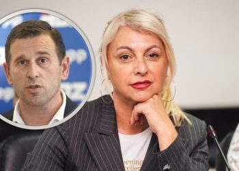 Nema kvoruma. Vladajućima nedostaju bitni vijećnici, čekaju ih da dođu na sjednicu. Šuta i Bekavac tvrde da Puljak donosi nezakonitu odluku za Žnjan