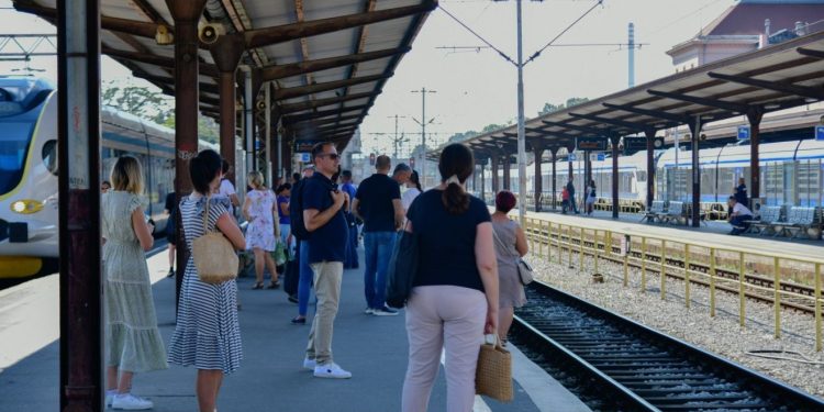 Njemačka je prošlost , ova zemlja je novi raj za radnike: Manje se radi, a bolje živi