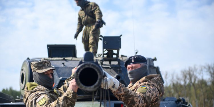 Njemačka je tajno poslala ‘veliki paket oružja’ Ukrajini – mediji — RT World News