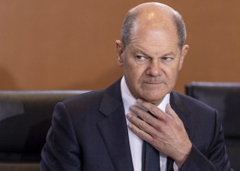 Njemačka ‘nikada’ neće podržati prekid vatre u Ukrajini – Scholz — RT World News