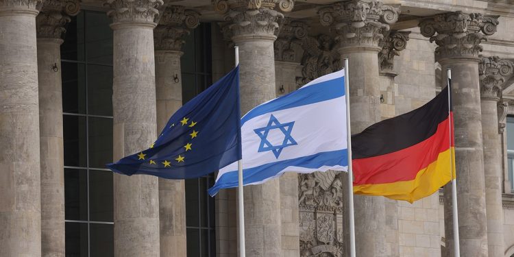 Njemačka se suprotstavlja antisemitizmu novim zakonom o državljanstvu koji zahtijeva priznanje prava Izraela na postojanje